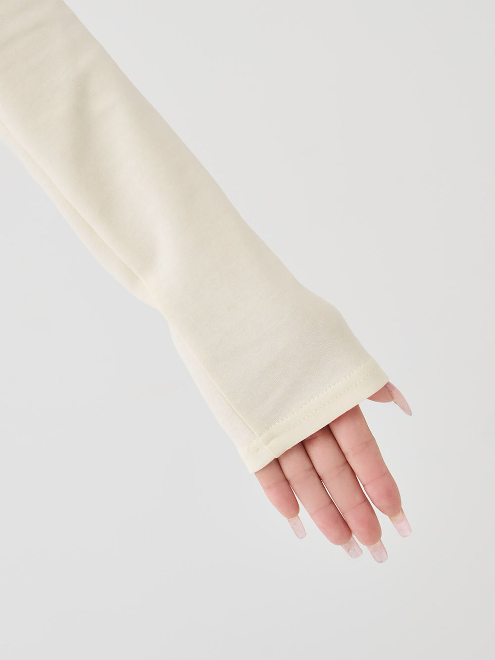 モデル：158cm（着用サイズ：FREE　着用カラー：IVO）