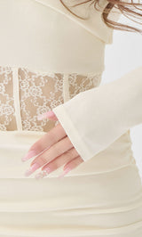 モデル：158cm（着用サイズ：FREE　着用カラー：IVO）