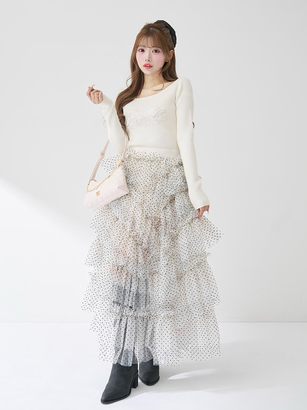 モデル：158cm（着用サイズ：FREE　着用カラー：WHT）