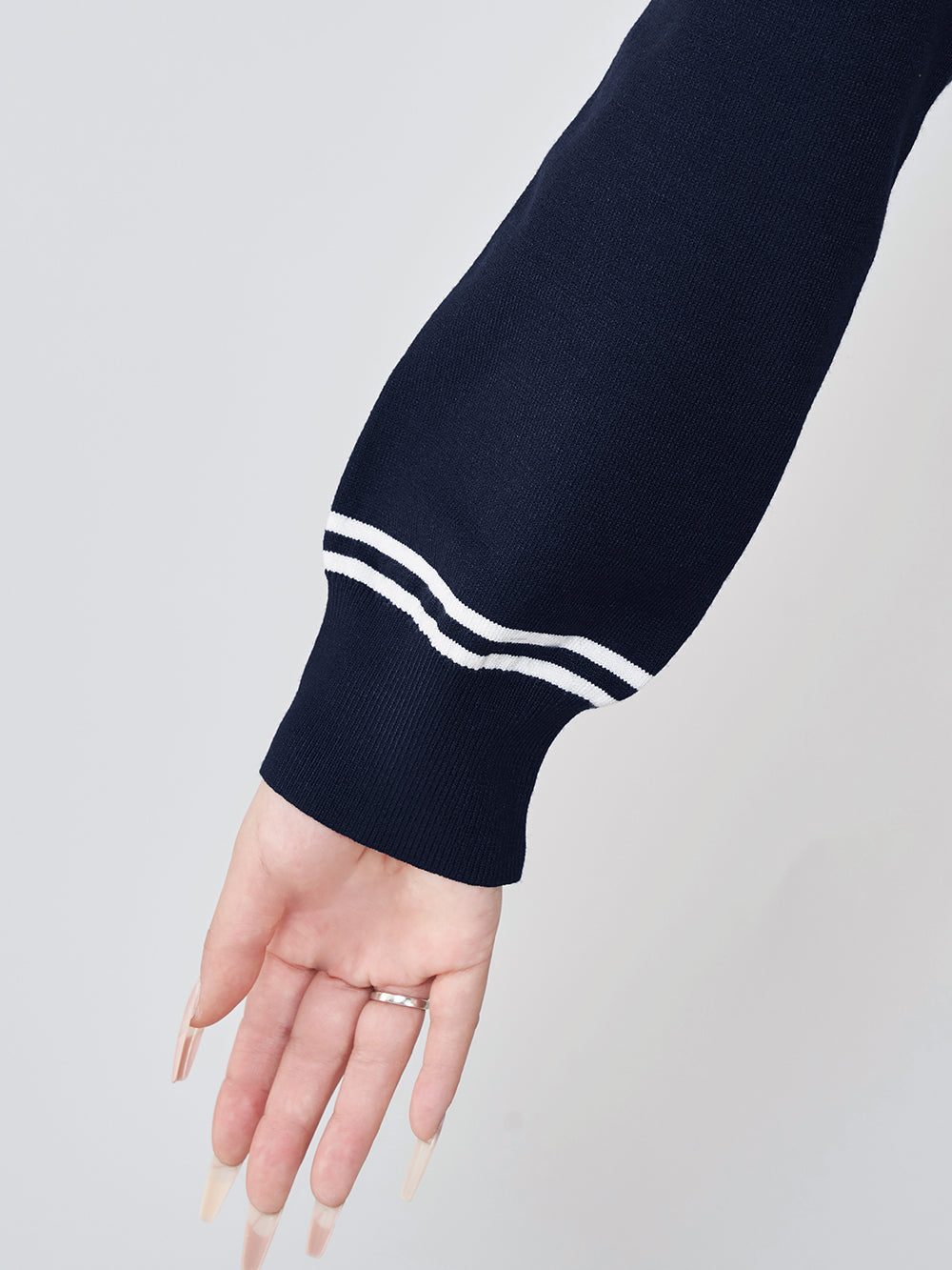 モデル：158cm（着用サイズ：FREE　着用カラー：NVY）