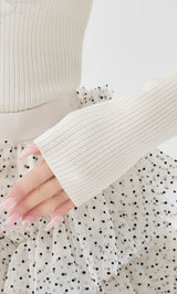 モデル：158cm（着用サイズ：FREE　着用カラー：WHT）