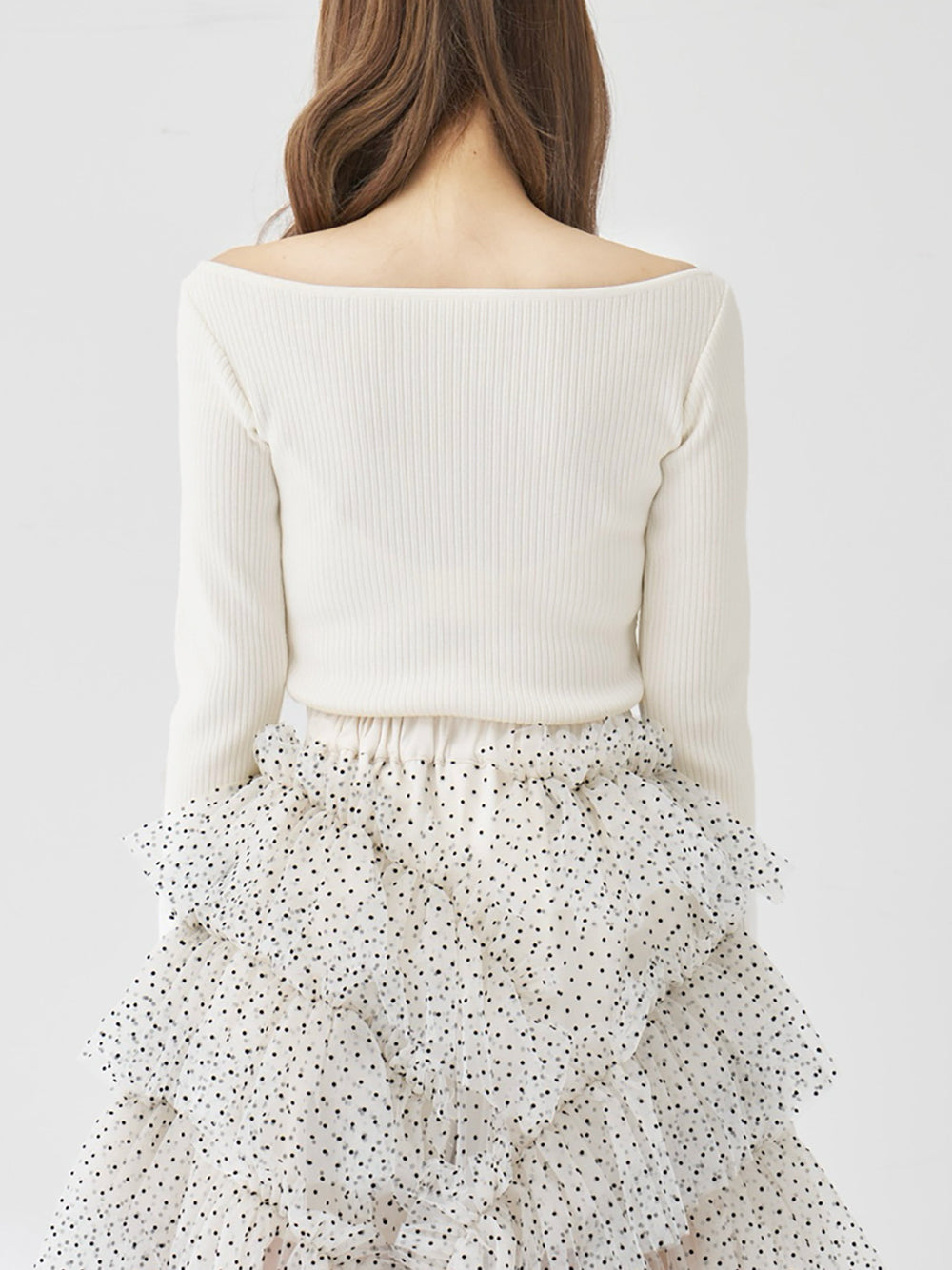 モデル：158cm（着用サイズ：FREE　着用カラー：WHT）