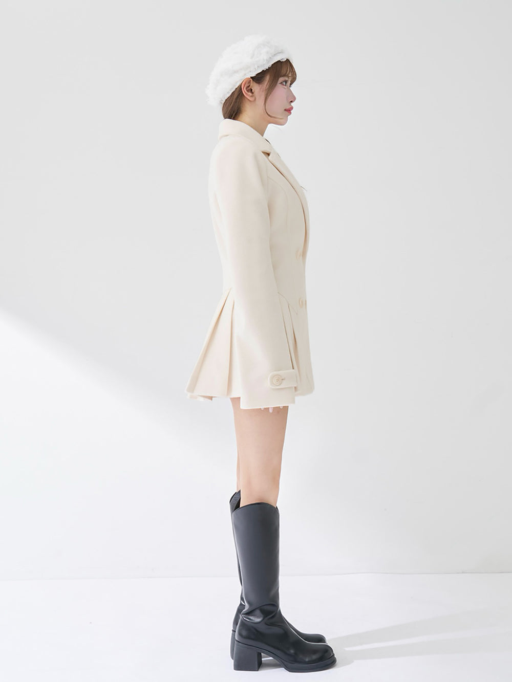 モデル：158cm（着用サイズ：FREE　着用カラー：IVO）