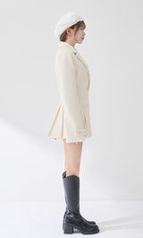 モデル：158cm（着用サイズ：FREE　着用カラー：IVO）