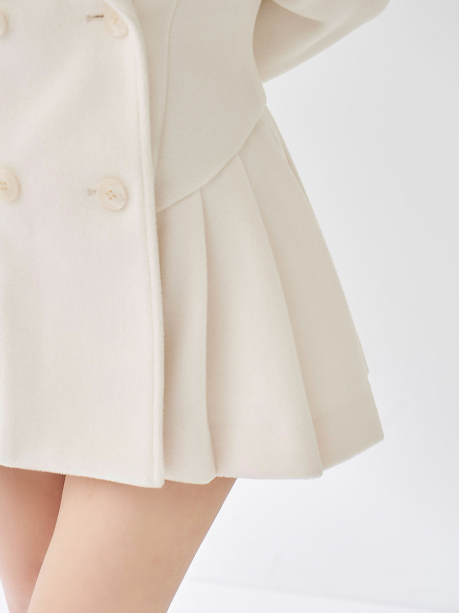 モデル：158cm（着用サイズ：FREE　着用カラー：IVO）