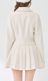 モデル：158cm（着用サイズ：FREE　着用カラー：IVO）