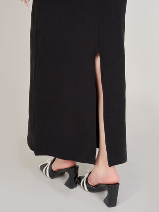 モデル：158cm（着用サイズ：FREE　着用カラー：BLK）