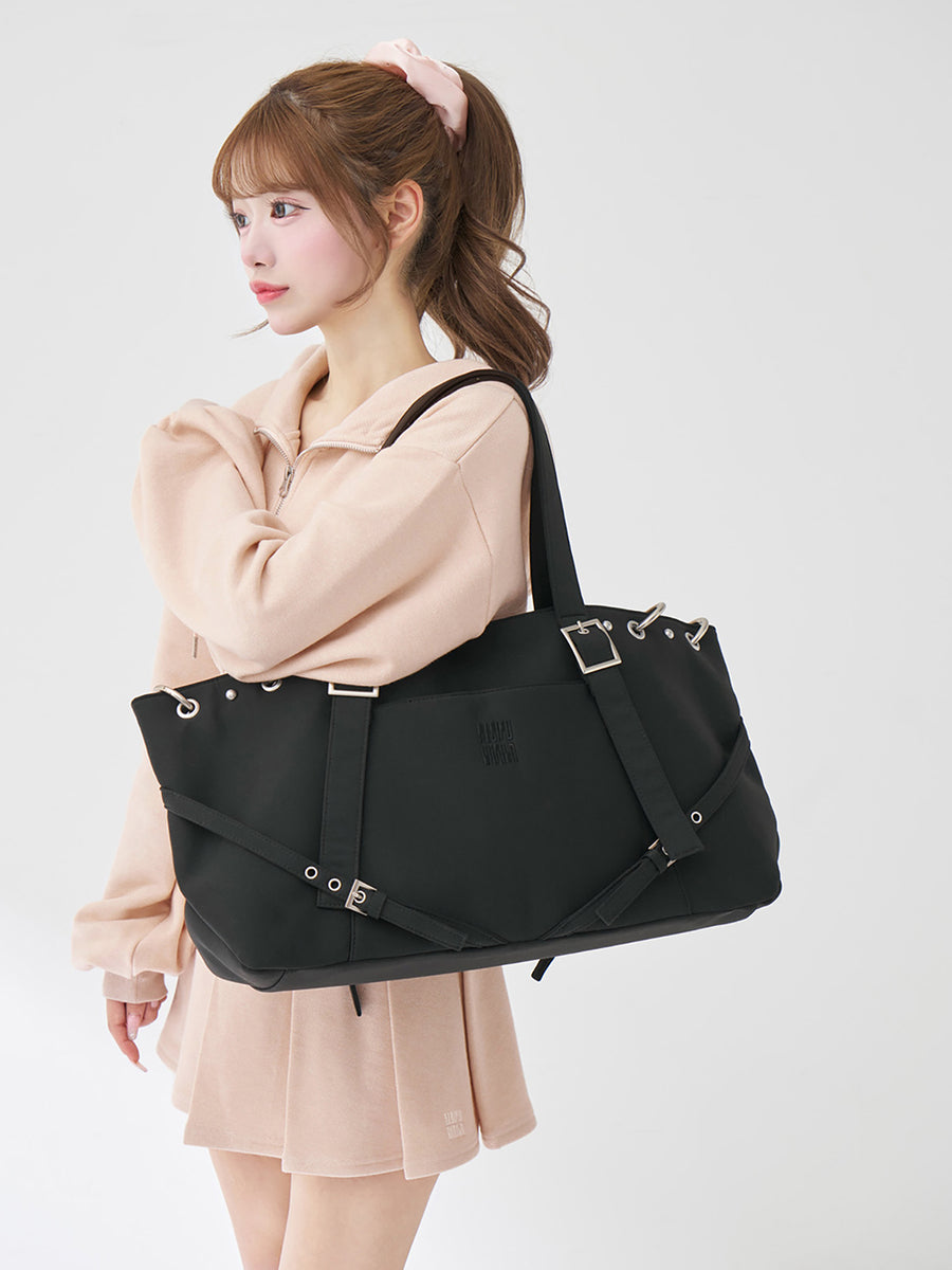 サイズ：FREE　カラー：BLK