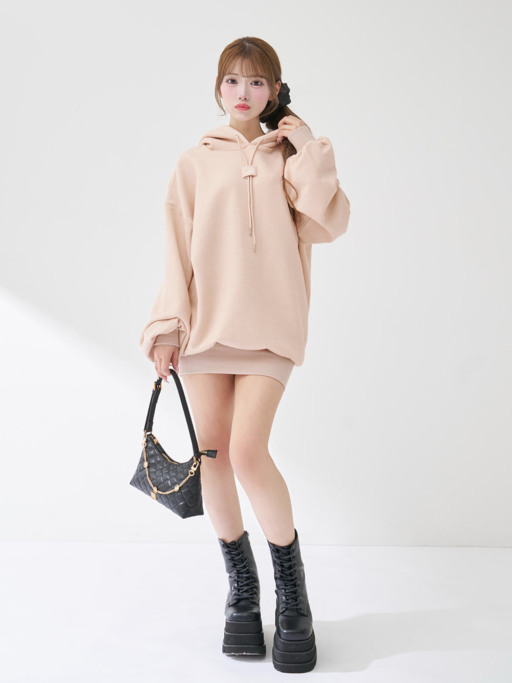 モデル：158cm（着用サイズ：FREE　着用カラー：PNK）