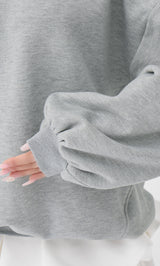 モデル：158cm（着用サイズ：FREE　着用カラー：GRY）