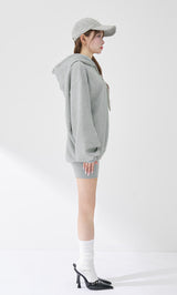 モデル：158cm（着用サイズ：FREE　着用カラー：GRY）