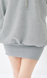 モデル：158cm（着用サイズ：FREE　着用カラー：GRY）