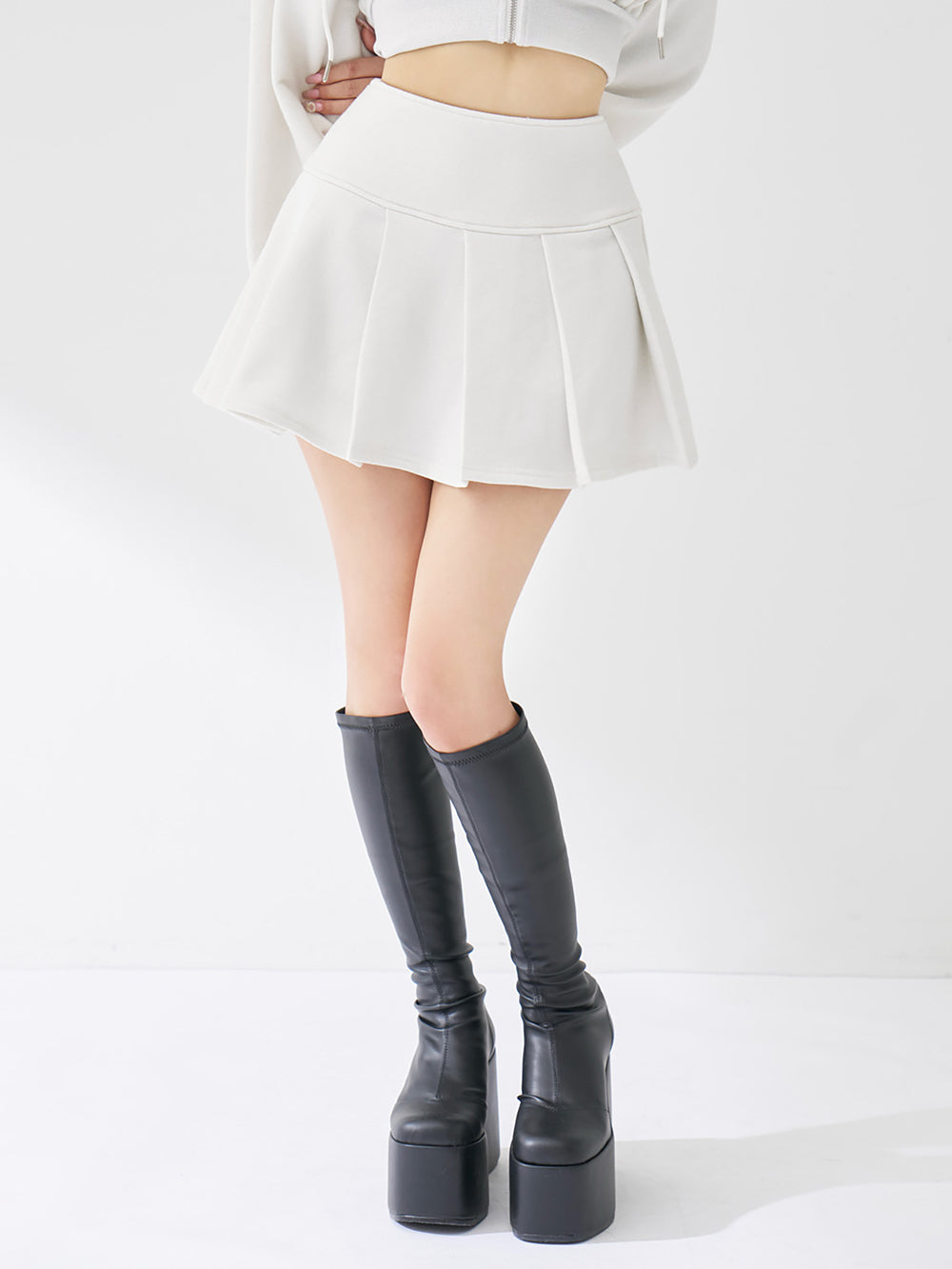 カラーラメスウェットプリーツミニスカート - wht