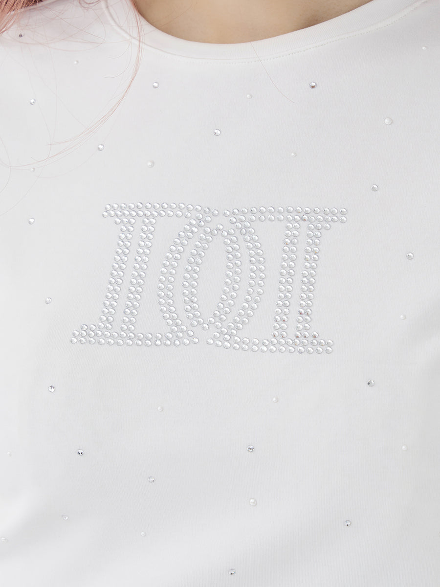 モデル：158cm（着用サイズ：FREE　着用カラー：WHT）