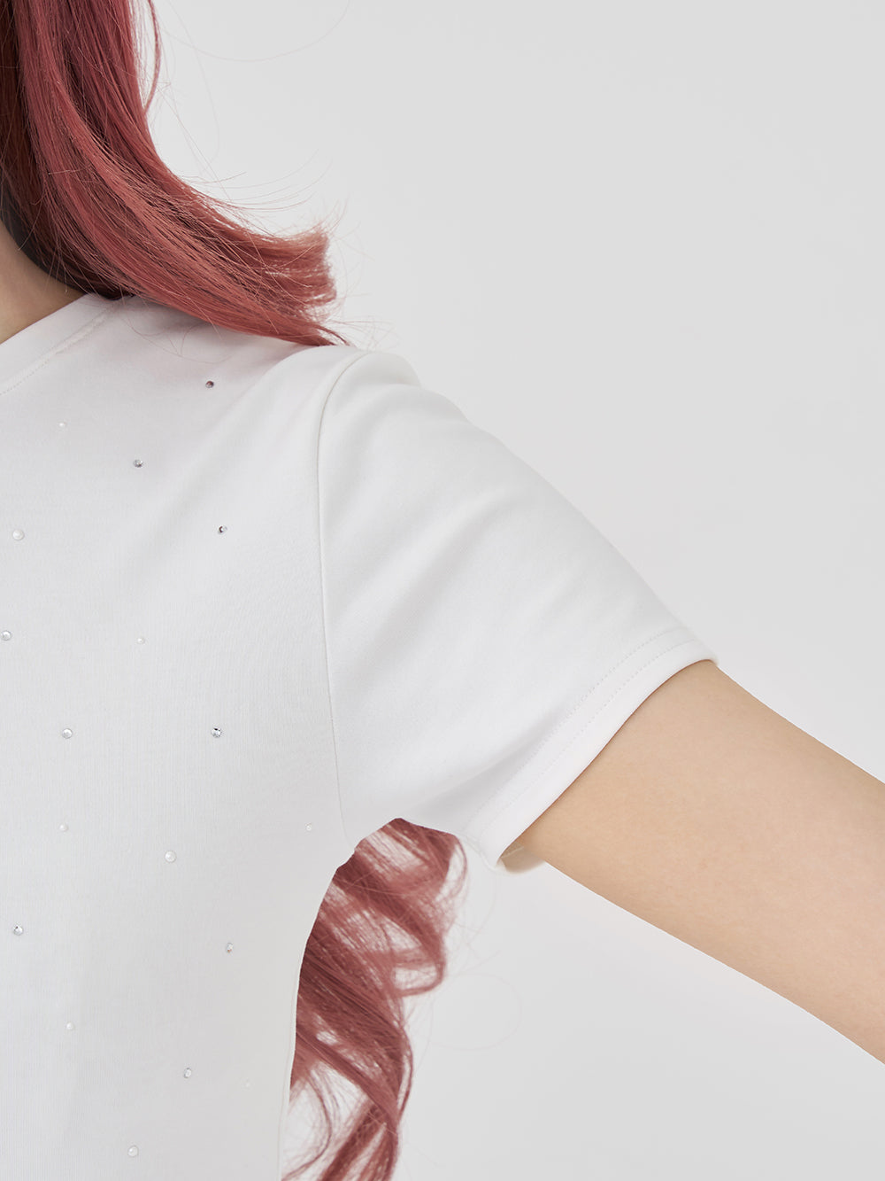 モデル：158cm（着用サイズ：FREE　着用カラー：WHT）
