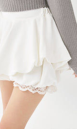 モデル：158cm（着用サイズ：FREE　着用カラー：WHT）