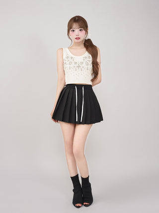 モデル：158cm（着用サイズ：FREE　着用カラー：WHT)