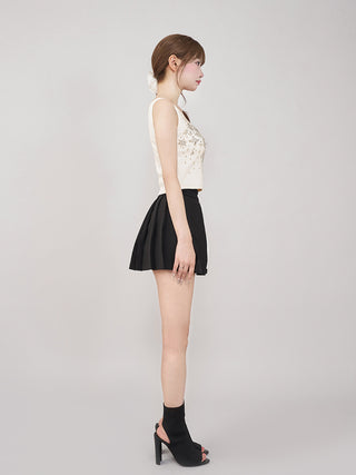 モデル：158cm（着用サイズ：FREE　着用カラー：WHT)