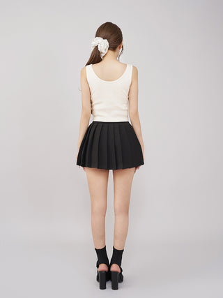 モデル：158cm（着用サイズ：FREE　着用カラー：WHT)