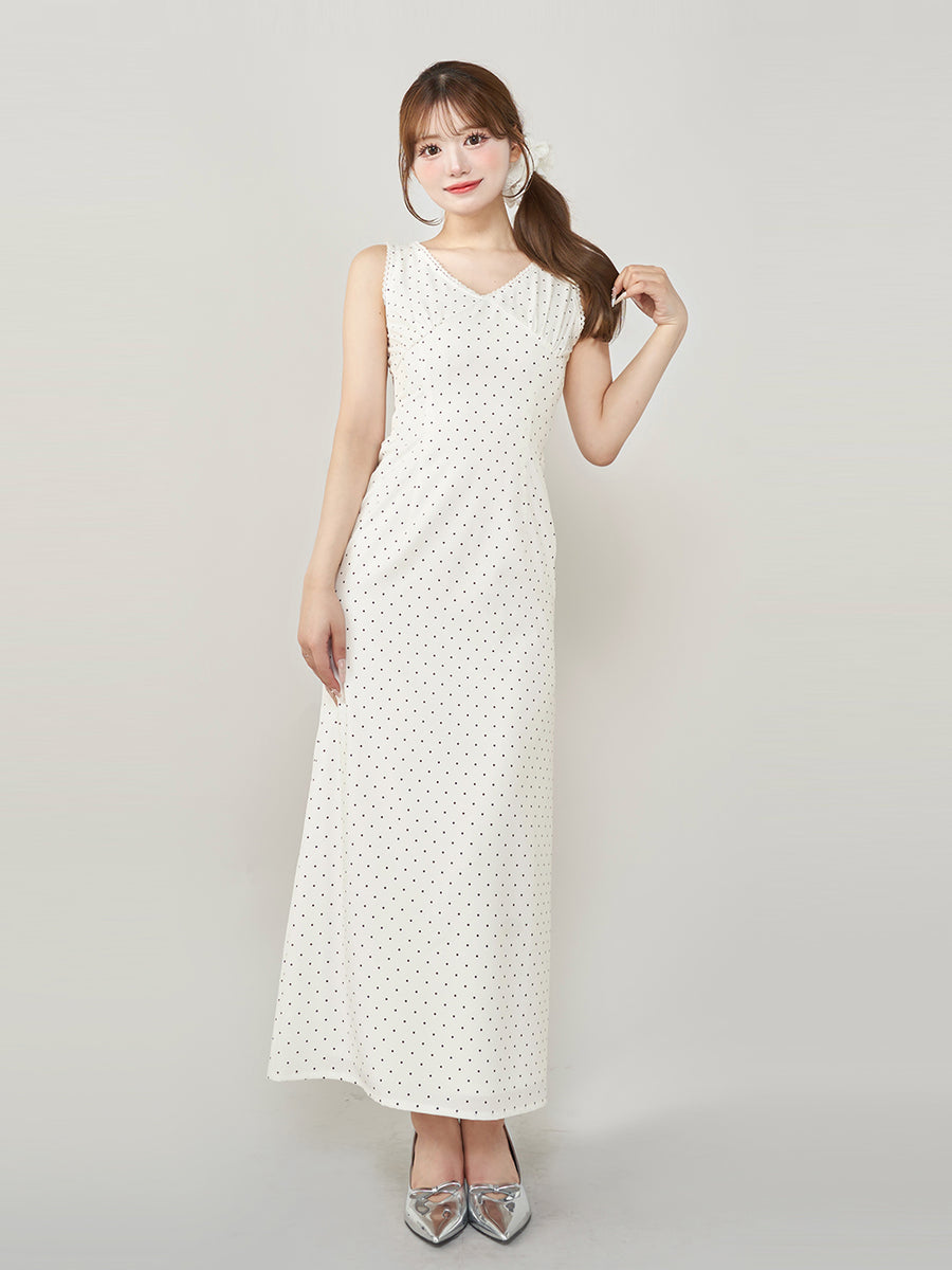 モデル：158cm（着用サイズ：FREE　着用カラー：WHT）