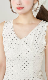 モデル：158cm（着用サイズ：FREE　着用カラー：WHT）