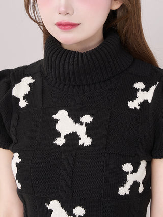 モデル：158cm（着用サイズ：FREE　着用カラー：BLK)