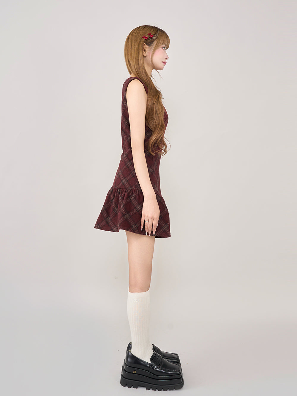 モデル：158cm（着用サイズ：FREE　着用カラー：BRD）