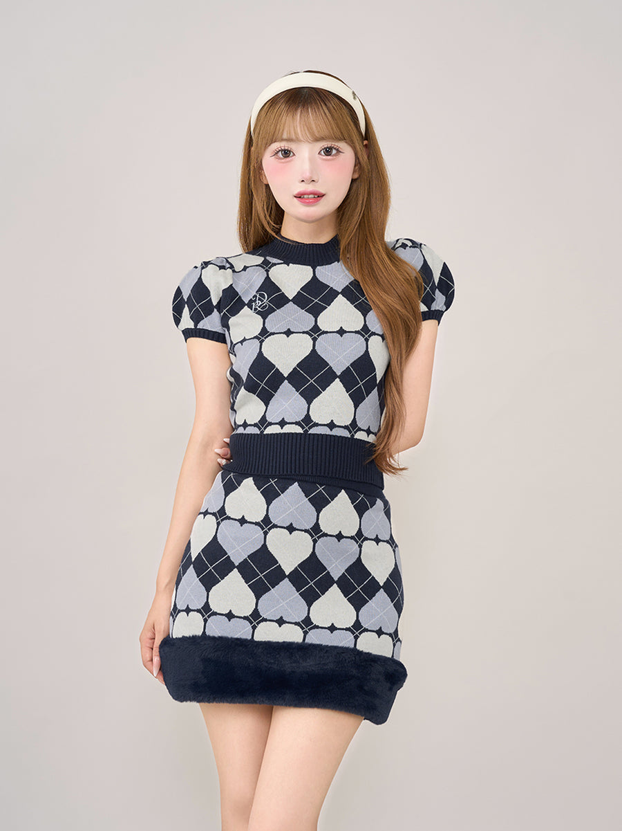 モデル：158cm（着用サイズ：FREE　着用カラー：NVY）