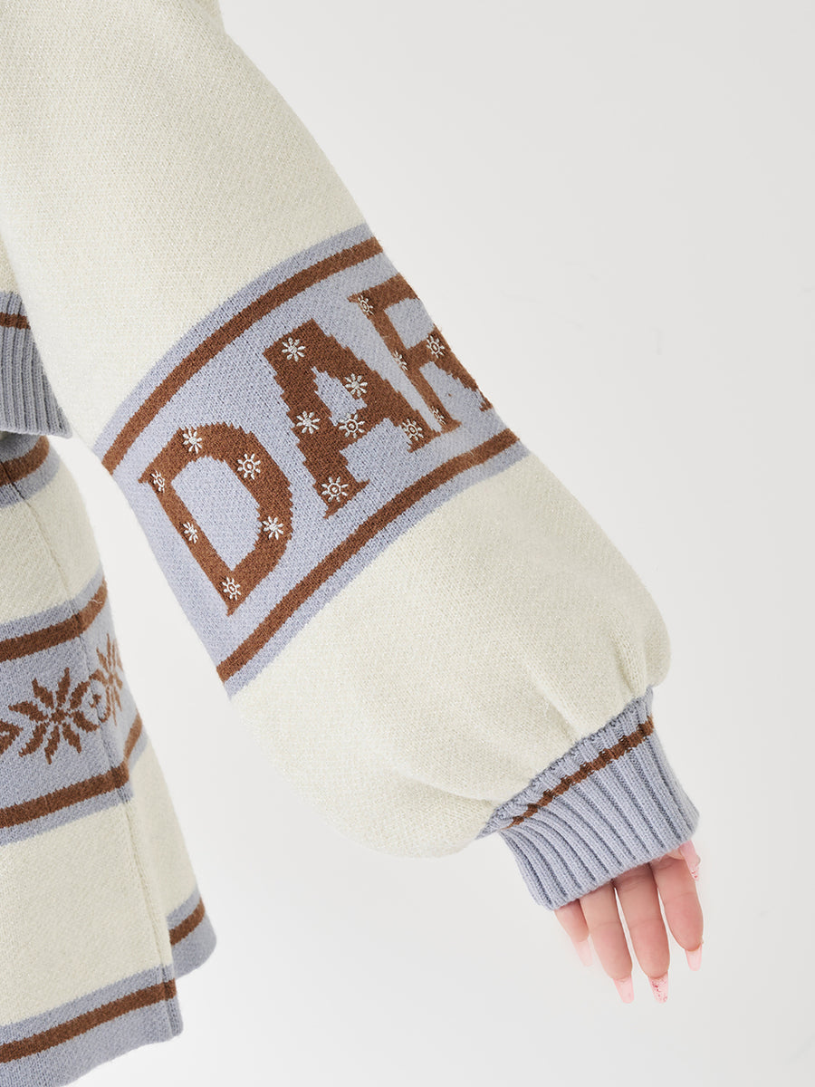 モデル：158cm（着用サイズ：FREE　着用カラー：IVO）