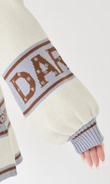 モデル：158cm（着用サイズ：FREE　着用カラー：IVO）