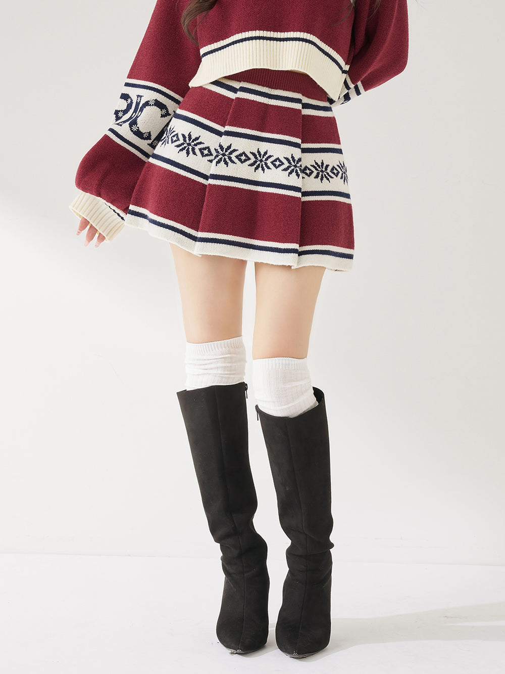 モデル：158cm（着用サイズ：FREE　着用カラー：BRD）