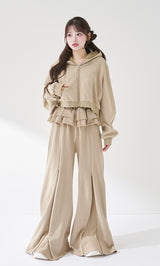 モデル：158cm（着用サイズ：FREE　着用カラー：BEG）