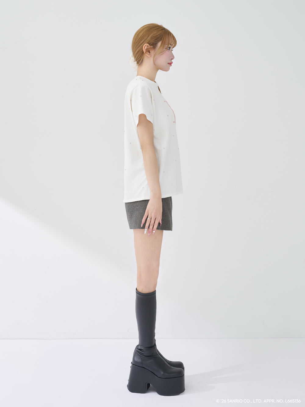 モデル：158cm（着用サイズ：FREE　着用カラー：WHT）