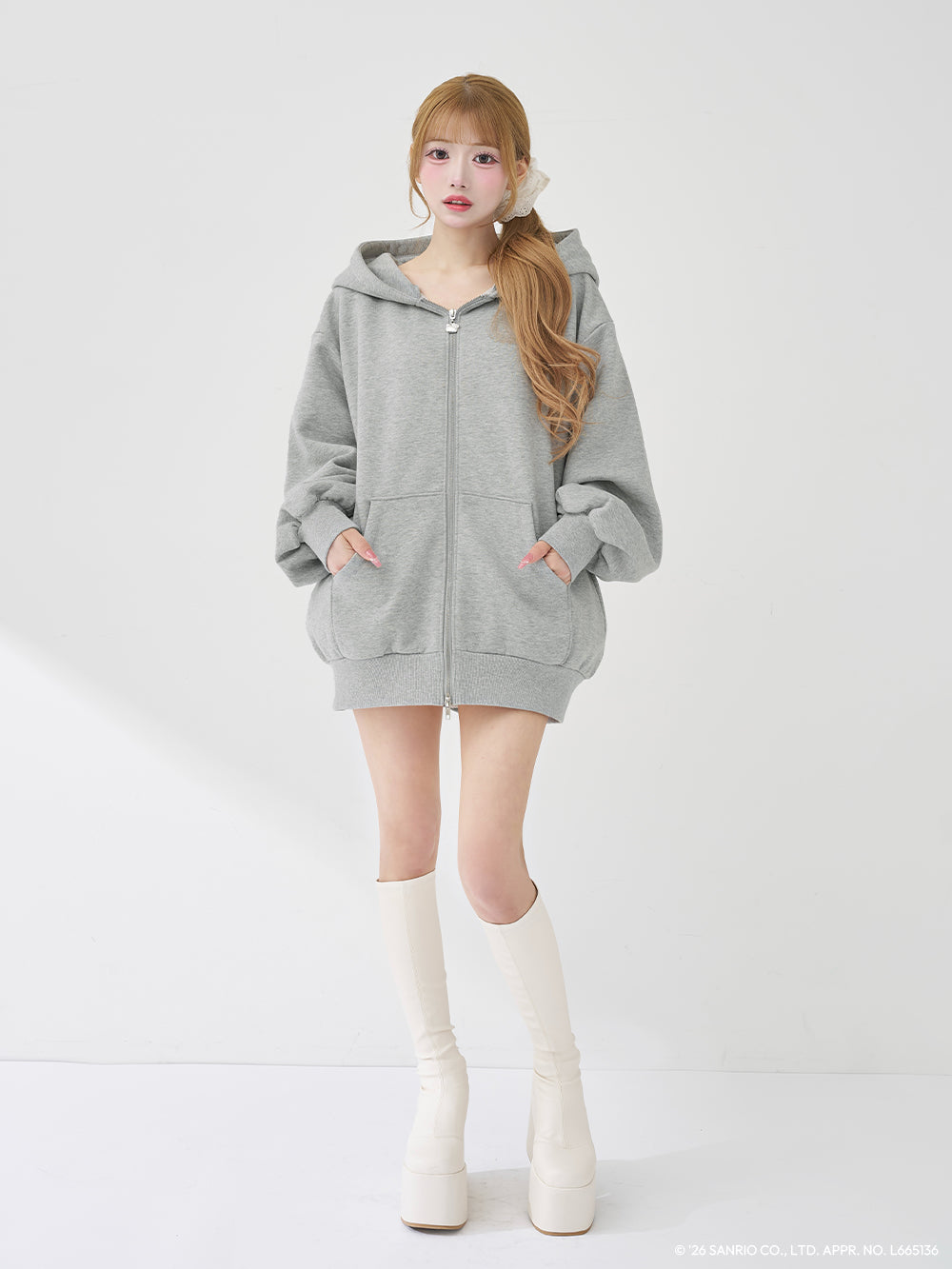 モデル：158cm（着用サイズ：FREE　着用カラー：GRY）