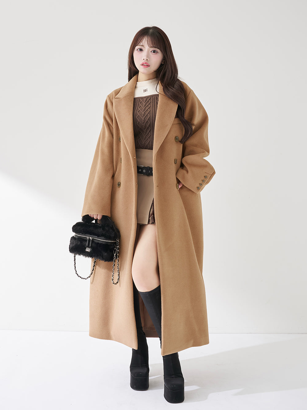 モデル：158cm（着用サイズ：FREE　着用カラー：CAM）