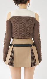 モデル：158cm（着用サイズ：S　着用カラー：BEG）