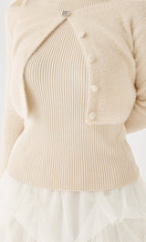 モデル：158cm（着用サイズ：FREE　着用カラー：IVO）