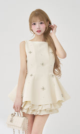 モデル：158cm（着用サイズ：FREE　着用カラー：WHT）