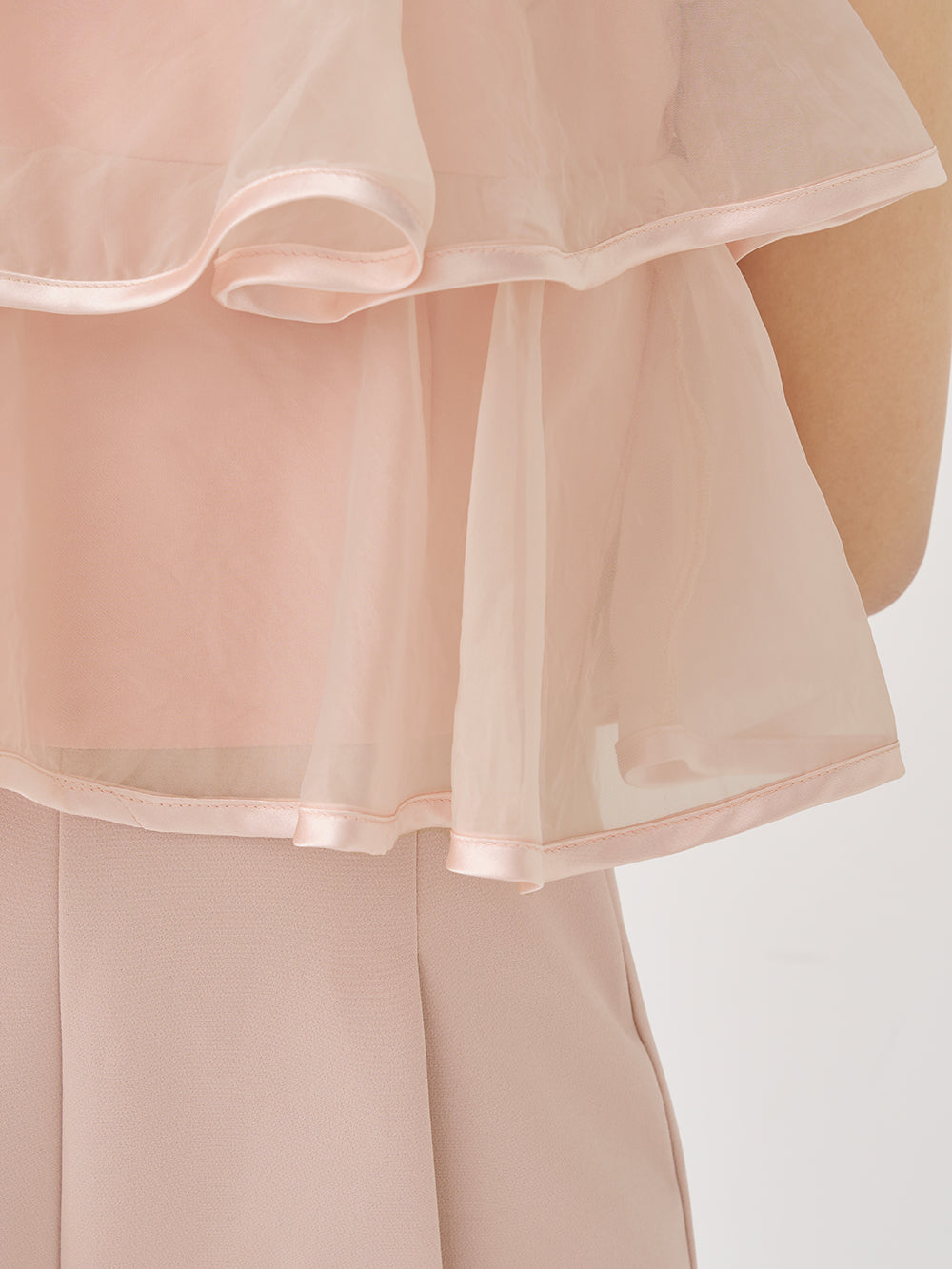 モデル：158cm（着用サイズ：FREE　着用カラー：PNK）