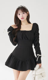 モデル：158cm（着用サイズ：FREE　着用カラー：BLK）