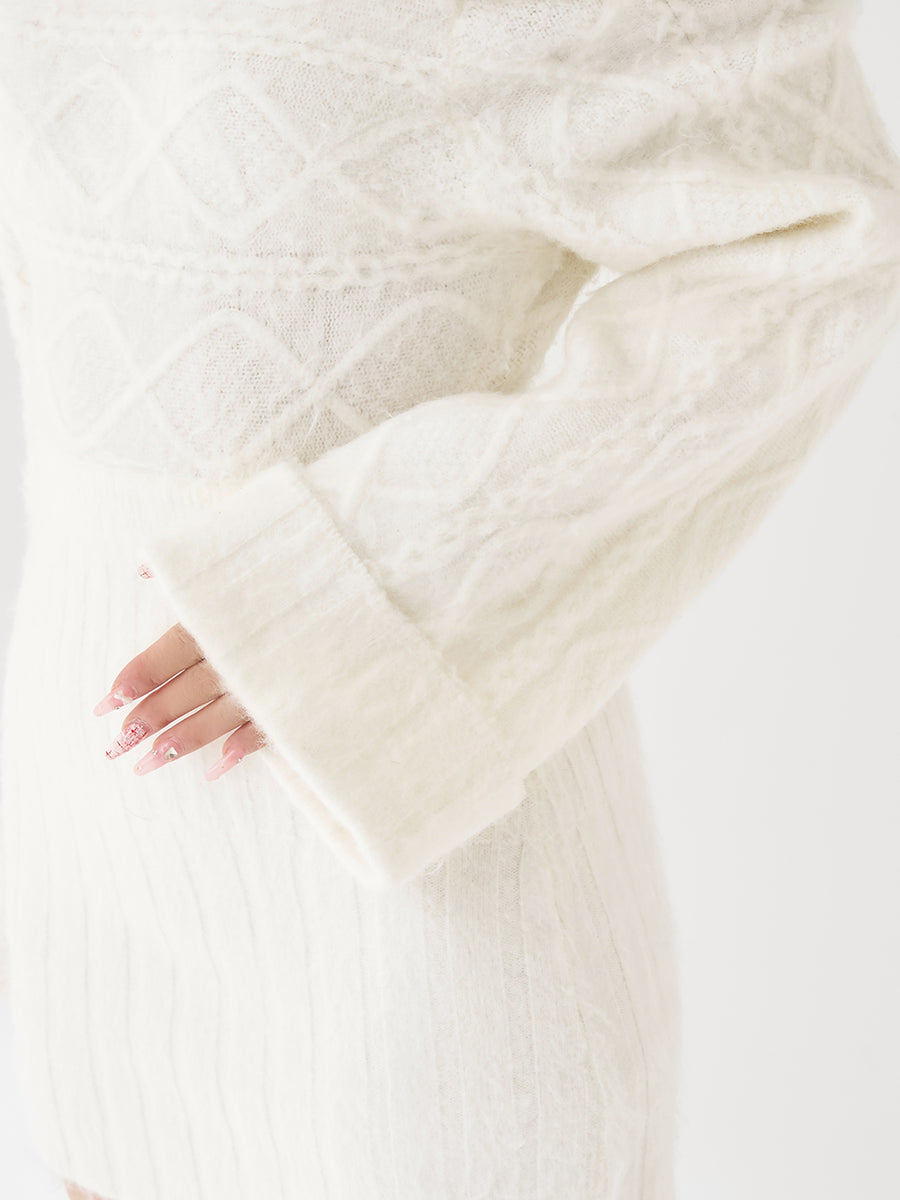 モデル：158cm（着用サイズ：FREE　着用カラー：WHT）