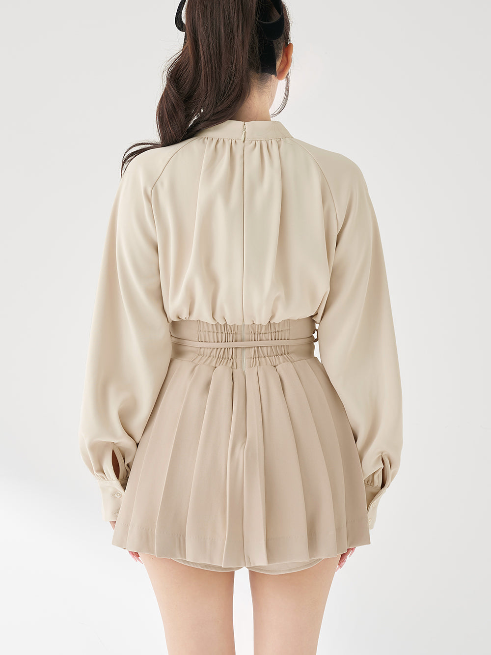 モデル：158cm（着用サイズ：FREE　着用カラー：IVO）