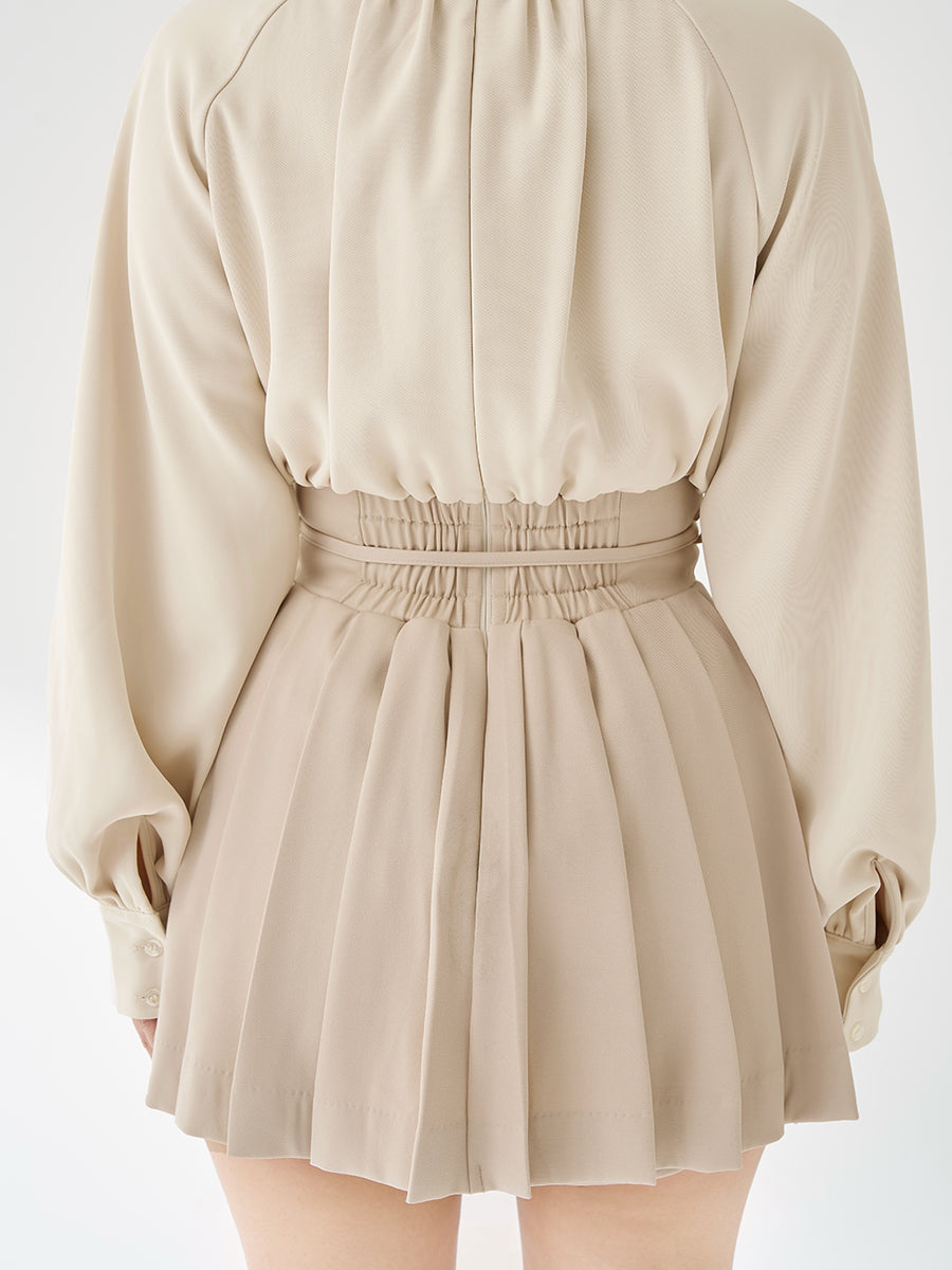 モデル：158cm（着用サイズ：FREE　着用カラー：IVO）