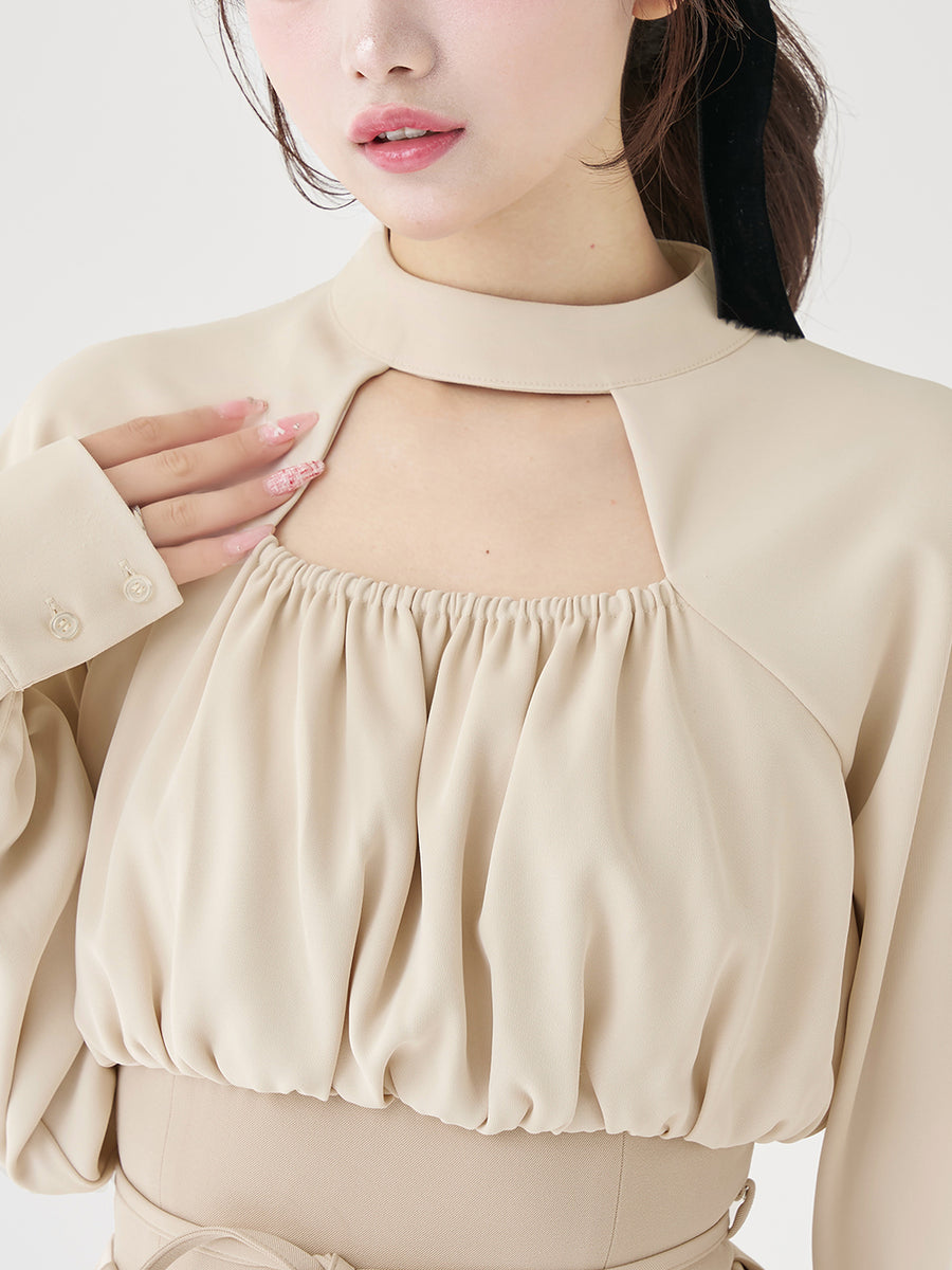 モデル：158cm（着用サイズ：FREE　着用カラー：IVO）