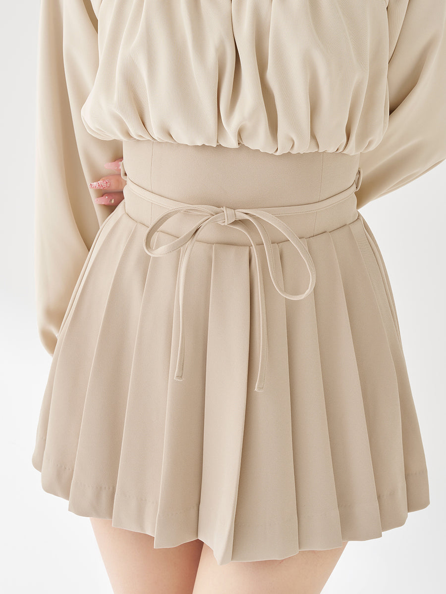 モデル：158cm（着用サイズ：FREE　着用カラー：IVO）