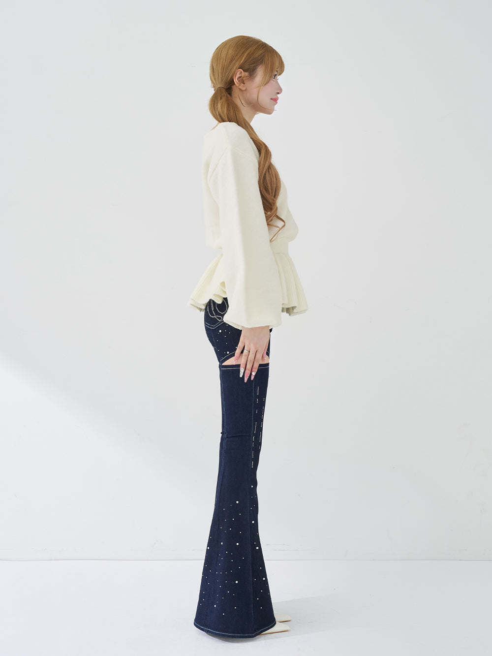 モデル：158cm（着用サイズ：FREE　着用カラー：WHT）