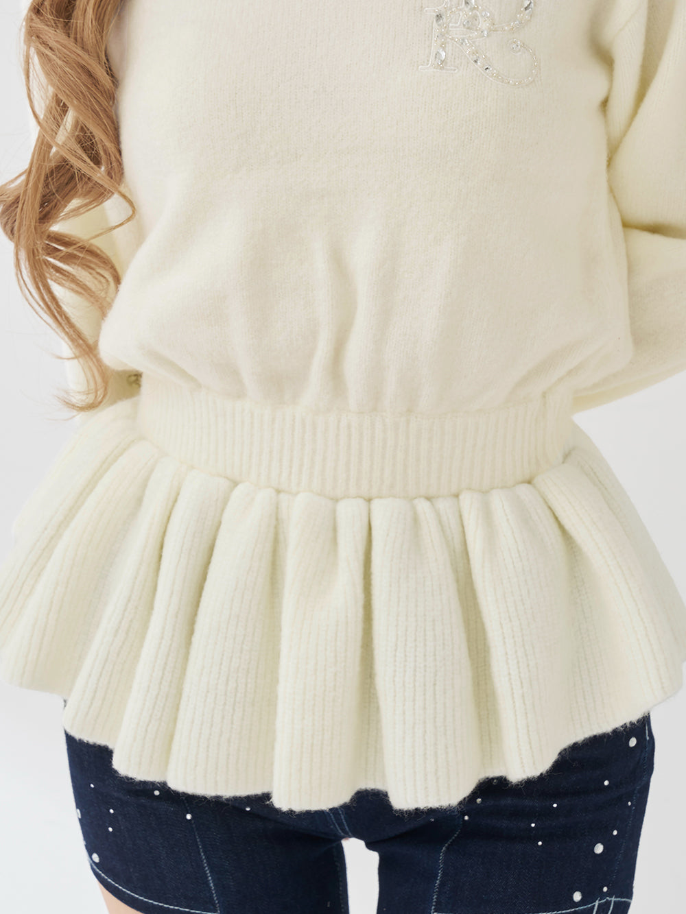 モデル：158cm（着用サイズ：FREE　着用カラー：WHT）