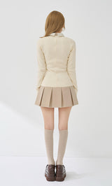 モデル：158cm（着用サイズ：FREE　着用カラー：BEG）