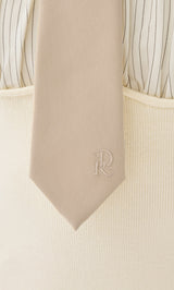 モデル：158cm（着用サイズ：FREE　着用カラー：BEG）