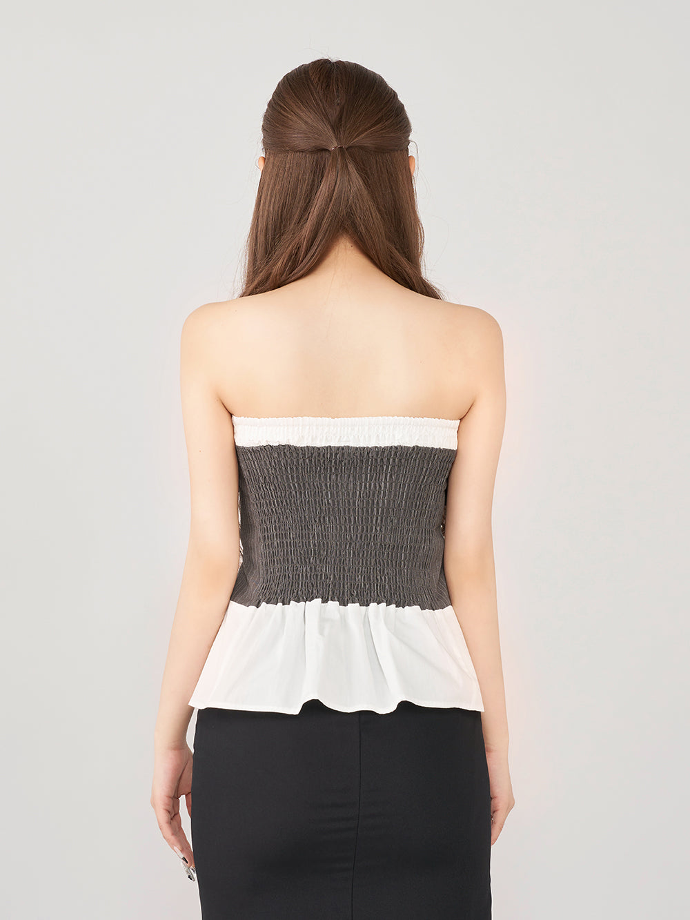 モデル：158cm（着用サイズ：FREE　着用カラー：GRY）